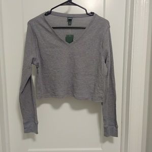 Wild Fable Cropped v-neck Thermo